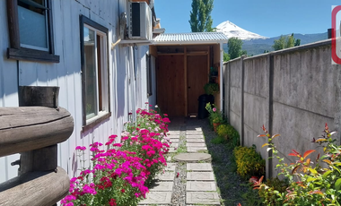 En Venta Casa, mas Local comercial, mas Deptos, Melipeuco.