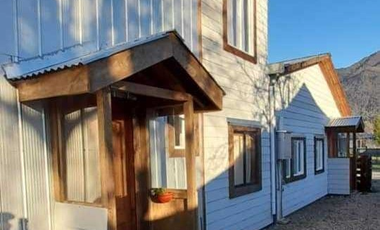 En Venta Casa, mas Local comercial, mas Deptos, Melipeuco.