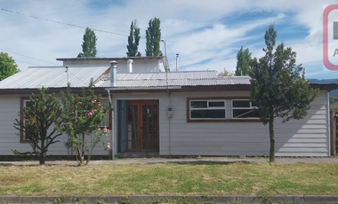 En Venta Casa, mas Local comercial, mas Deptos, Melipeuco.