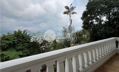 Casa en arriendo en conjunto, La Alhambra, Manizales