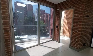 OFICINA EN ARRIENDO SECTOR CASTRPOL - POBLADO