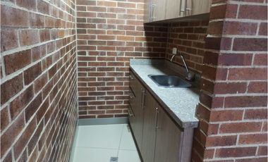 OFICINA EN ARRIENDO SECTOR CASTRPOL - POBLADO