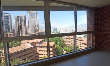 OFICINA EN ARRIENDO SECTOR CASTROPOL - POBLADO