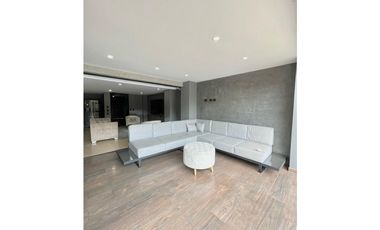 Amoblada ESPECTACULAR Casa lujo Envigado cerca Mall San Lucas