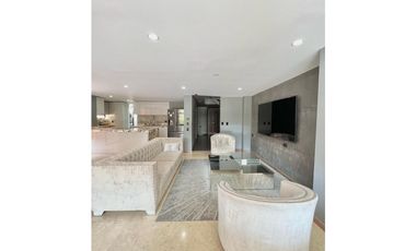 Amoblada ESPECTACULAR Casa lujo Envigado cerca Mall San Lucas