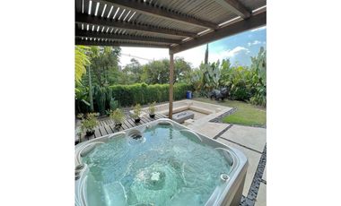 Amoblada ESPECTACULAR Casa lujo Envigado cerca Mall San Lucas