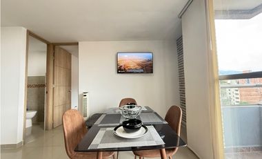 Amoblado HERMOSO Estudio Laureles Nogal