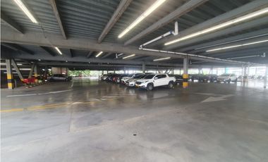 ALQUILO PARQUEADERO EXCLUSIVO EMPRESARIAL 4 PISO AV 6N LA 14