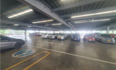 ALQUILO PARQUEADERO EXCLUSIVO EMPRESARIAL 4 PISO AV 6N LA 14