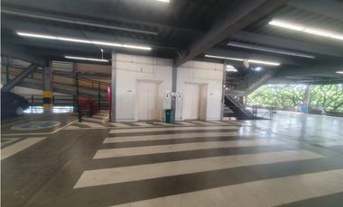 ALQUILO PARQUEADERO EXCLUSIVO EMPRESARIAL 4 PISO AV 6N LA 14