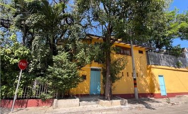 Se vende casa/lote de esquina en barrio El Libertador, Santa Marta