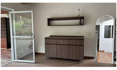 Vendo Acogedora Casa Campestre en unidad cerrada en Copacabana