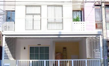 FOR SELL Townhouse/Townhome  I-Design, Lam Luk Ka, Khlong 3 BTS-Ari CX-121261
