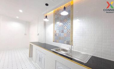 FOR SELL Townhouse/Townhome  Lully Ville Lumlukka Khlong 3 MRT-Lam Sali CX-121370