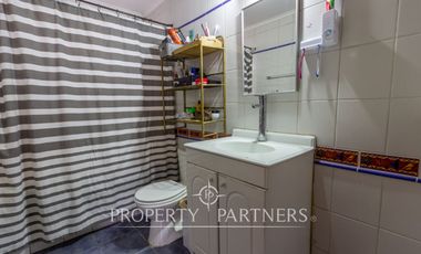 Amplia casa a la venta