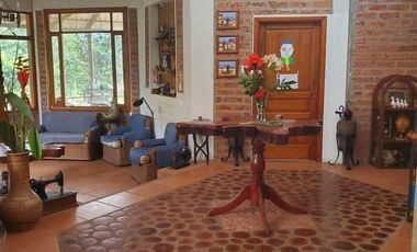Renta Casa Amoblada 5 Dormitorios Pallatanga con Río Cercano CRS