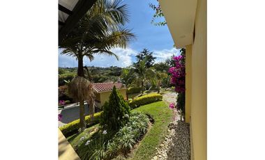 SE VENDE FINCA AMOBLADA EN MARINILLA VIA EL PEÑOL CERCA ALTO DEL [S&S]