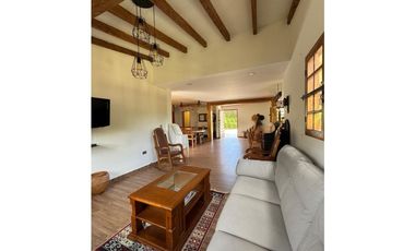 SE VENDE FINCA AMOBLADA EN MARINILLA VIA EL PEÑOL CERCA ALTO DEL [S&S]
