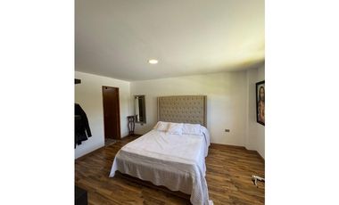 SE VENDE FINCA AMOBLADA EN MARINILLA VIA EL PEÑOL CERCA ALTO DEL [S&S]