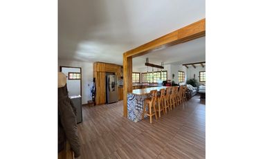 SE VENDE FINCA AMOBLADA EN MARINILLA VIA EL PEÑOL CERCA ALTO DEL [S&S]