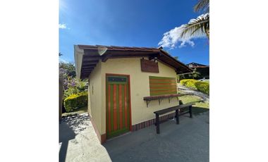 SE VENDE FINCA AMOBLADA EN MARINILLA VIA EL PEÑOL CERCA ALTO DEL [S&S]