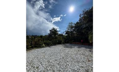 SE VENDE FINCA AMOBLADA EN MARINILLA VIA EL PEÑOL CERCA ALTO DEL [S&S]