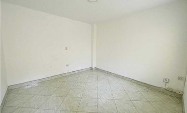 ARRIENDO CASA GRANDE vivienda o comercio  2do PISO. ENVIGADO