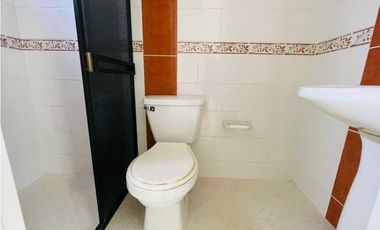 ARRIENDO CASA GRANDE vivienda o comercio  2do PISO. ENVIGADO