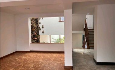 VENDO CASA USO COMERCIAL - BOGOTA ZONA NORTE