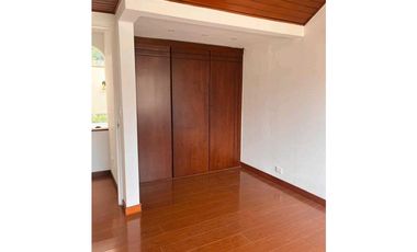 VENDO CASA USO COMERCIAL - BOGOTA ZONA NORTE