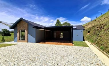 Casa Campestre en Venta  Antioquia, MARINILLA