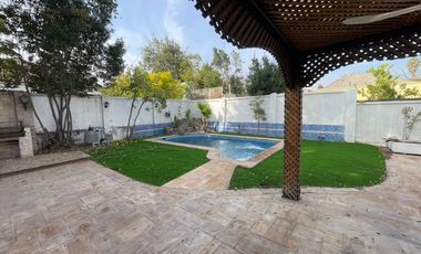 UF 79 Arriendo hermosa casa de 2 pisos con 5D+3B. En calle Holanda, Providencia. Residencial o Comercial