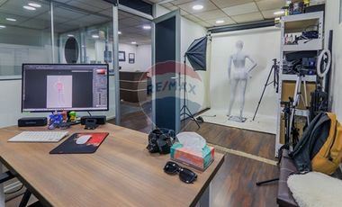 Bodega con oficinas en Recoleta: Oportunidad Única