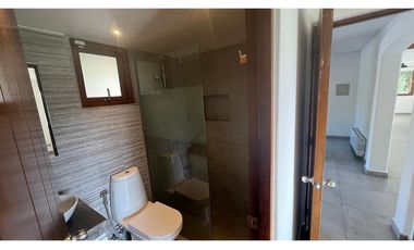 ARRIENDO HERMOSA CASA CHICUREO, CON PISCINA