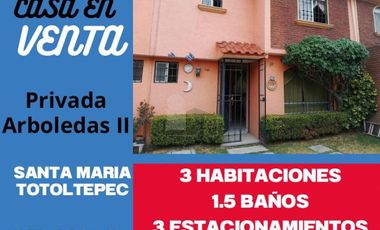 Casa en Venta en Arboleda 2 en Santa María Totoltepec. Toluca Estado de México