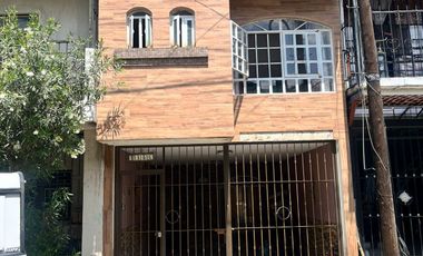 Casa en Venta en Arboledas Sur - Valerio Trujano 4386