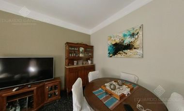 Excelente casa de corte antiguo reciclada a nuevo!!