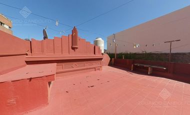Excelente casa de corte antiguo reciclada a nuevo!!