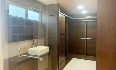 Penthouse Amueblado Renta Park Place, Santa Engracia