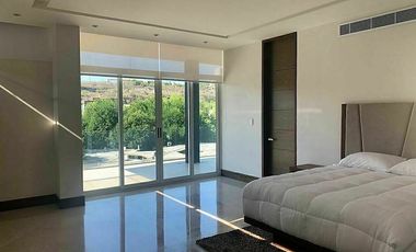 Penthouse Amueblado Renta Park Place, Santa Engracia