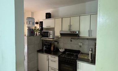 OPORTUIDAD DE IVERSION , DPTO 3 DORMITORIOS CON COCHERA ZONA CENTRO