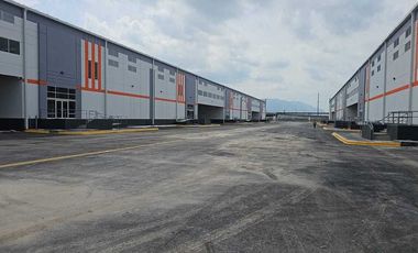 Renta de Nave Industrial en Salinas Victoria carretera Colombia