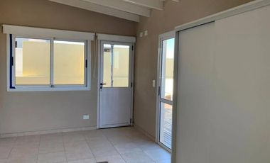 Departamento en venta - 2 Dormitorios 3 Baños - Haedo