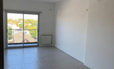Departamento en venta - 2 Dormitorios 3 Baños - Haedo