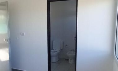 Casa en alquiler en el Barrio Estilo Chacra, Cipolletti,
