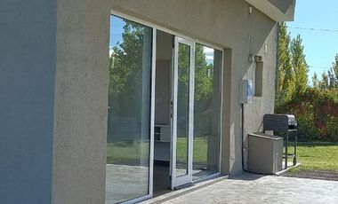 Casa en alquiler en el Barrio Estilo Chacra, Cipolletti,