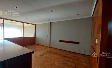 Depto. 11 Amb. al Frente con Terraza Propia