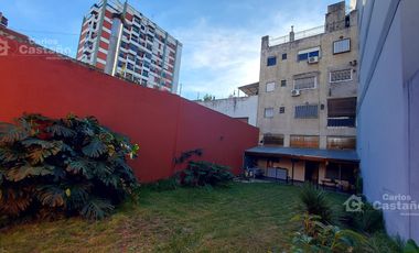 Depto. 11 Amb. al Frente con Terraza Propia