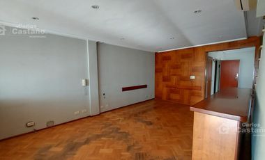 Depto. 11 Amb. al Frente con Terraza Propia