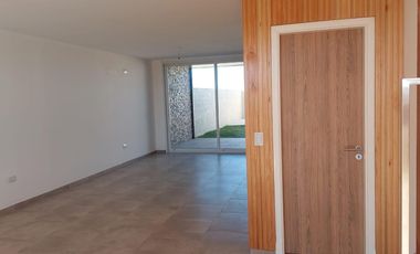 Duplex de 3 dormitorios en Nobu Town en Alquiler